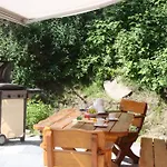 Hinter Dem Rot Stei Σαλέ *